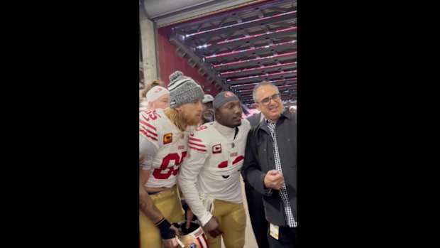 San Francisco 49ers celebrating the Arizona Cardinals scoring against Philadelphia Eagles